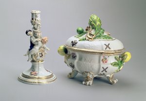 Candelabro y cuenco cubierto del Servicio de San Andrés, Meissen, 1744-5