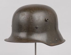 Casco de acero alemán o 
