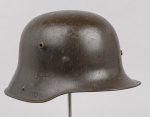 Casco de acero alemán o 