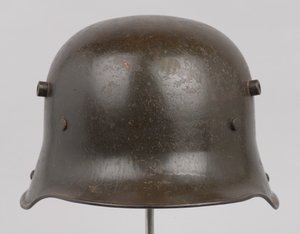 Casco de acero alemán o 