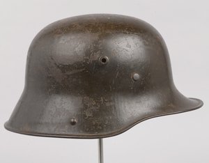 Casco de acero alemán o 