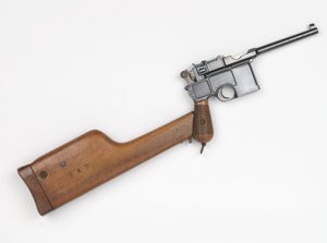 Pistola Mauser C96 7.63 mm de German School