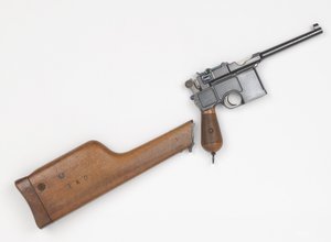 Pistola Mauser C96 7.63 mm de German School