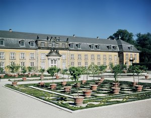 Vista del invernadero de Herrenhausen, diseñado 1720-23 de German School