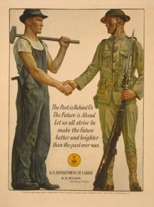 El pasado está detrás de nosotros, el futuro está por delante. Esforcémonos todos por hacer que el futuro sea mejor y más brillante que el pasado, 1918
