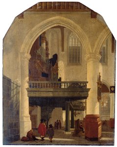 El extremo oeste de la Oude Kerk, Delft, desde el pasillo sur hacia el norte con el loft del órgano