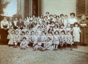 Niños de los reservistas en la preescolar 