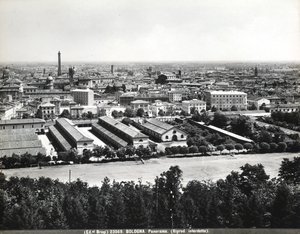 Vista panorámica de Bolonia con algunas fábricas de Giacomo Brogi