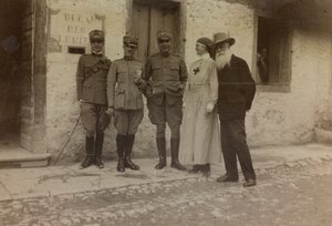 Álbum "Imágenes de la Guerra II": Cruz Roja y soldados italianos de Gigliucci Gigliucci