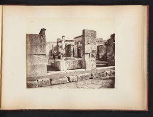 Vista de las ruinas de la Casa di Salustio en Pompeya, Italia Casa di Salustio Pompei (título sobre objeto) de Giorgio Sommer