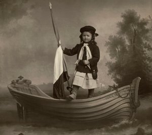 Retrato de Lidia Mastracchio con bandera de Phillipe de Marlier