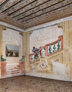 Alojamientos para invitados, la sala de las escenas de carnaval: "Siervo moro en una falsa escalera" de Giovanni Battista Tiepolo