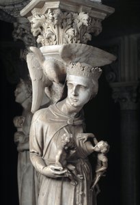 Detalle de los grupos esculpidos que sostienen la silla realizados por Giovanni Pisano (1248-1314): la Iglesia alimenta a sus hijos (detalle)