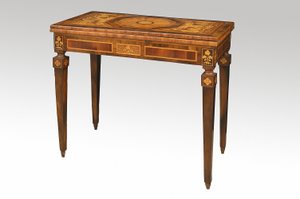Mesa de Giuseppe Maggiolini
