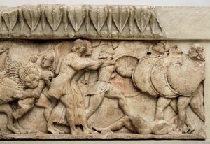 Gigantomaquia: El león de Cibeles devora a un gigante mientras Apolo y Artemisa luchan contra los gigantes, 525 a.C.