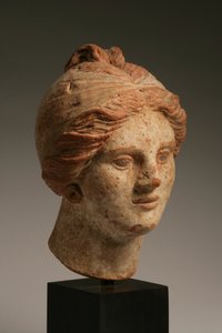 Cabeza de una mujer, período helenístico, siglo III-I a.C. de Greek