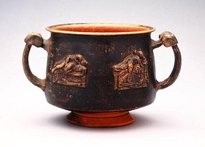 Kantharos con relieve, encontrado en Pérgamo, c.100 a.C. de Greek