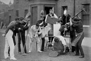 La pena máxima de la ley del cuartel de los Guardias Reales a Caballo, 1896 de Gregory and Co