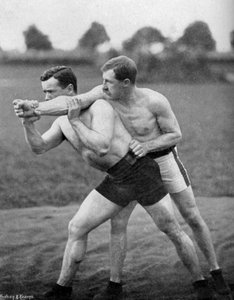 La yegua voladora afuera, exhibición de lucha, Aldershot, Hampshire, 1896