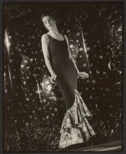 [Retrato de una modelo de moda no identificada] de Günther Krampf