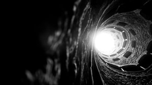 Luz en el pozo iniciático, 2018 (fotografía)