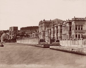 Palacio de Dolmabahçe y Embajada Alemana de Guillaume Berggren