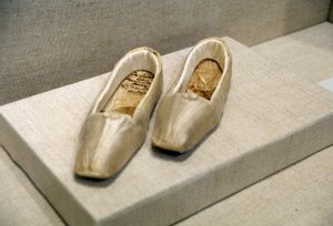 Par de zapatos (que pertenecieron a la reina Victoria 1819-1901) de Gundry and Sons