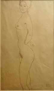 Desnudo femenino de pie hacia la izquierda, la mano en la... de Gustav Klimt
