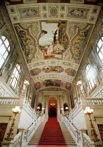 Burgtheatre (Teatro de la Corte) de Viena, escalera (izquierda): Teatro de Taormina de Gustav Klimt