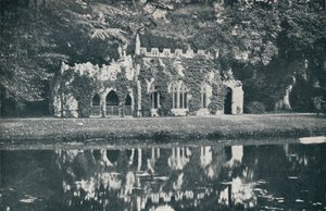 Las ruinas en Frogmore, c1899, 1901 de HN King
