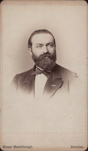 Retrato del violonchelista y compositor Friedrich Grützmacher 1832-1903, ca 1865 de Hanns Hanfstaengl