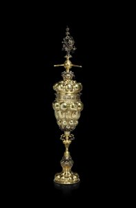 Copa de Bebida con Trampa Parcialmente Dorada de Hans I Clauss
