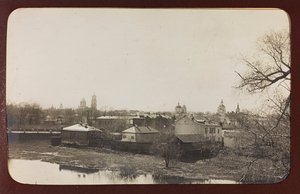 Primera Guerra Mundial: Ucrania en los años 1914-1916 durante la invasión del ejército alemán. Vista de Sumy de Heldenfriedhof Dsessentniki (attr. to)