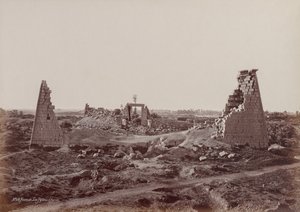 Karnak, Los pilones de Horus de Henri Béchard