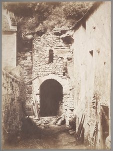 Detrás de la granja troglodita de Henri Le Secq