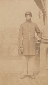 Carte-de-visite de un soldado de la Unión no identificado de Henry C. Cushing