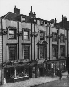 Casa Shaftesbury, Calle Aldersgate, c.1880 de Henry Dixon