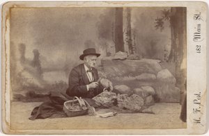 "Dominic Parsons en busca de fósiles", c. 1896 (foto) de Henry F. Post