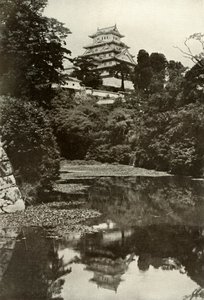Un antiguo castillo feudal desde el foso, 1910 de Herbert Ponting