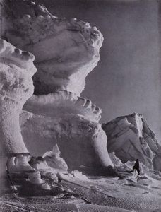Bastiones de hielo del Castillo Berg de Herbert Ponting