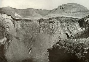 El cráter sagrado de Fuji-San, 1910 de Herbert Ponting