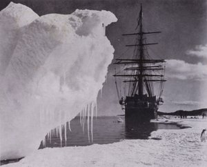 "El desembarco en el borde de hielo cerca del Cabo Evans" de Herbert Ponting