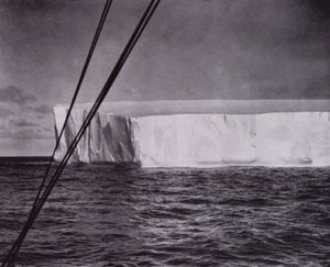 "Avistaron su primer iceberg" de Herbert Ponting