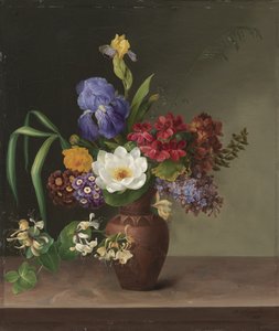 Jarrón de estilo griego con iris, lila y madreselva de Hermania Neergaard