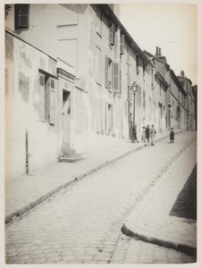 Una calle de Montmartre, París, hacia 1890 (foto)