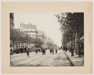 Una calle de Montmartre, París, hacia 1890 (foto)