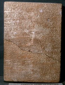 ARTE ORIENTAL ANTIGUO (hitita): Tablilla cuneiforme en lengua hitita. Ba... de Hittite