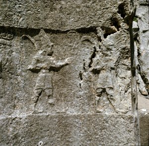 Bajo relieve con dos personajes de Hittite