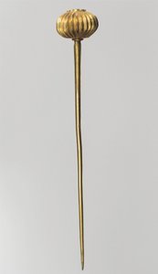 Alfiler con cabeza esférica, c. siglo XIV-XIII a.C. (oro) de Hittite
