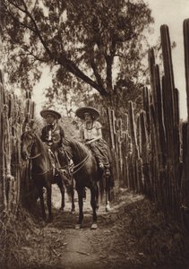 Mexico: Mejicanos en traje nacional (b/w photo) de Hugo Brehme